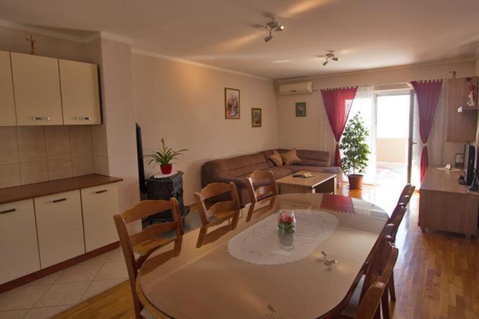 Apartment Domagoj Maslenica